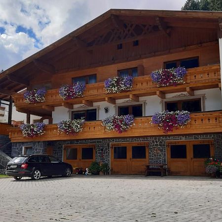 Landhaus Maria Нойщифт им Щубайтал Екстериор снимка