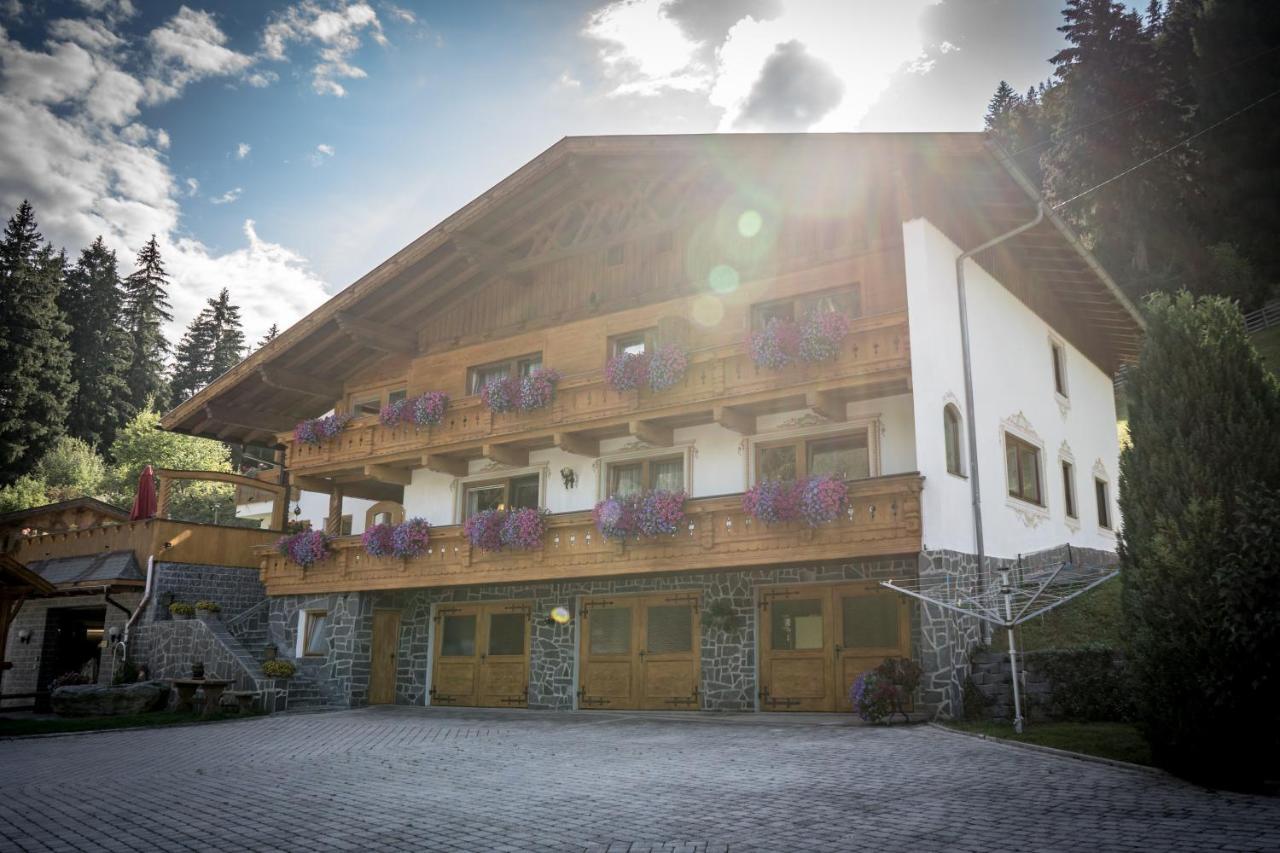 Landhaus Maria Нойщифт им Щубайтал Екстериор снимка